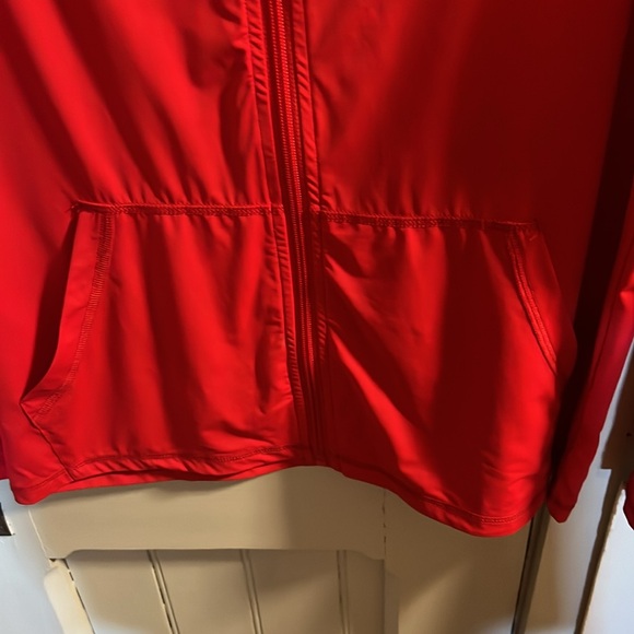 NWOT Cowgirl Tuff Breathe Full Zip Red Jacket Medium - Picture 4 of 5